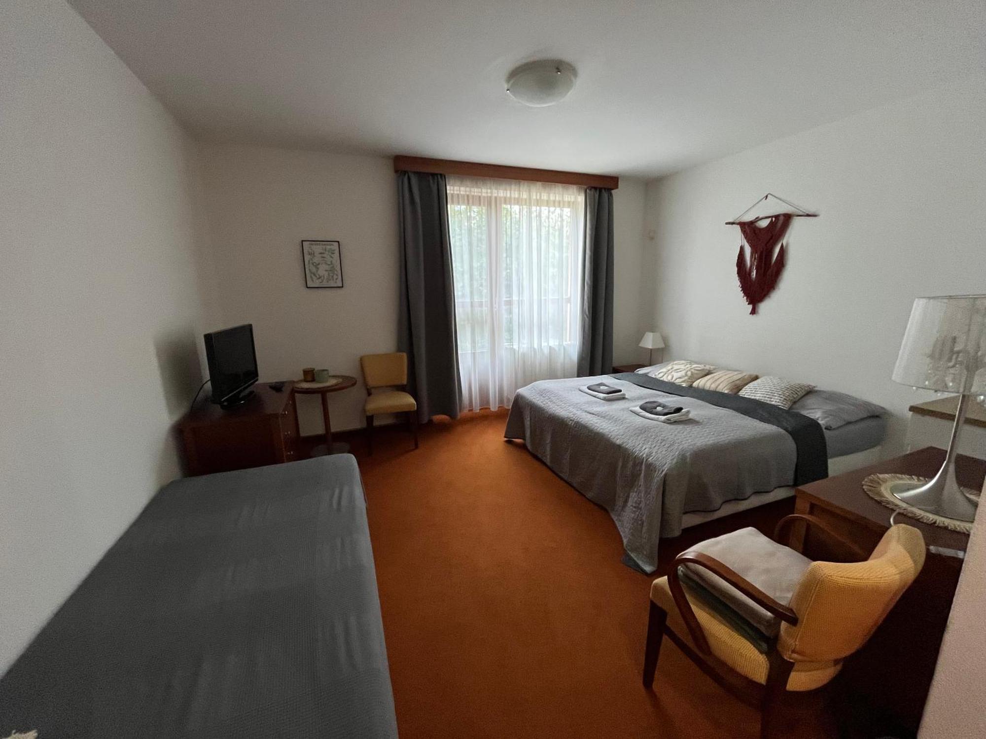 Simply Rooms Slavkov u Brna Bagian luar foto