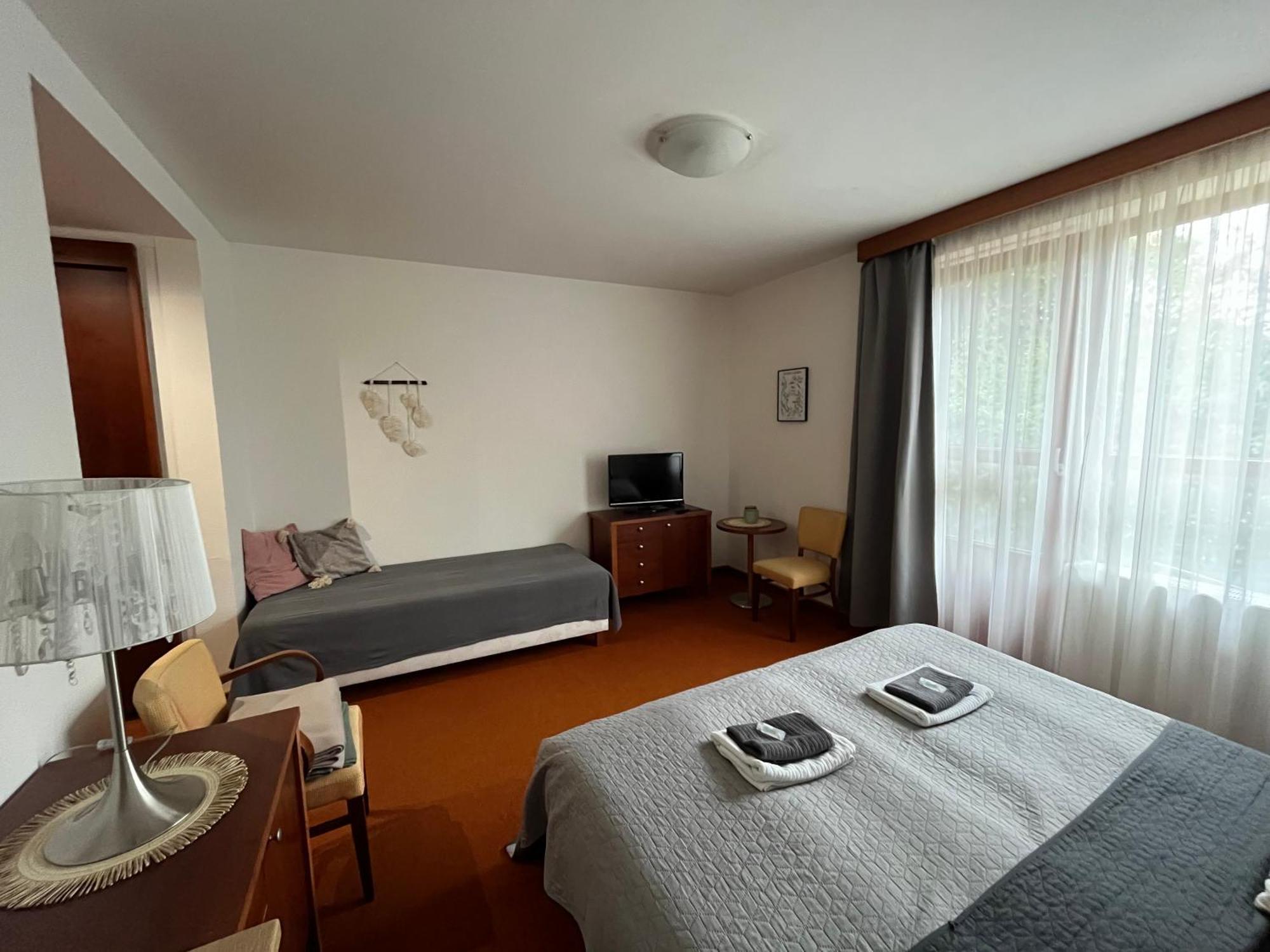 Simply Rooms Slavkov u Brna Bagian luar foto